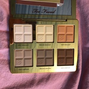 Too Faced Coca Contour BRAND NEW